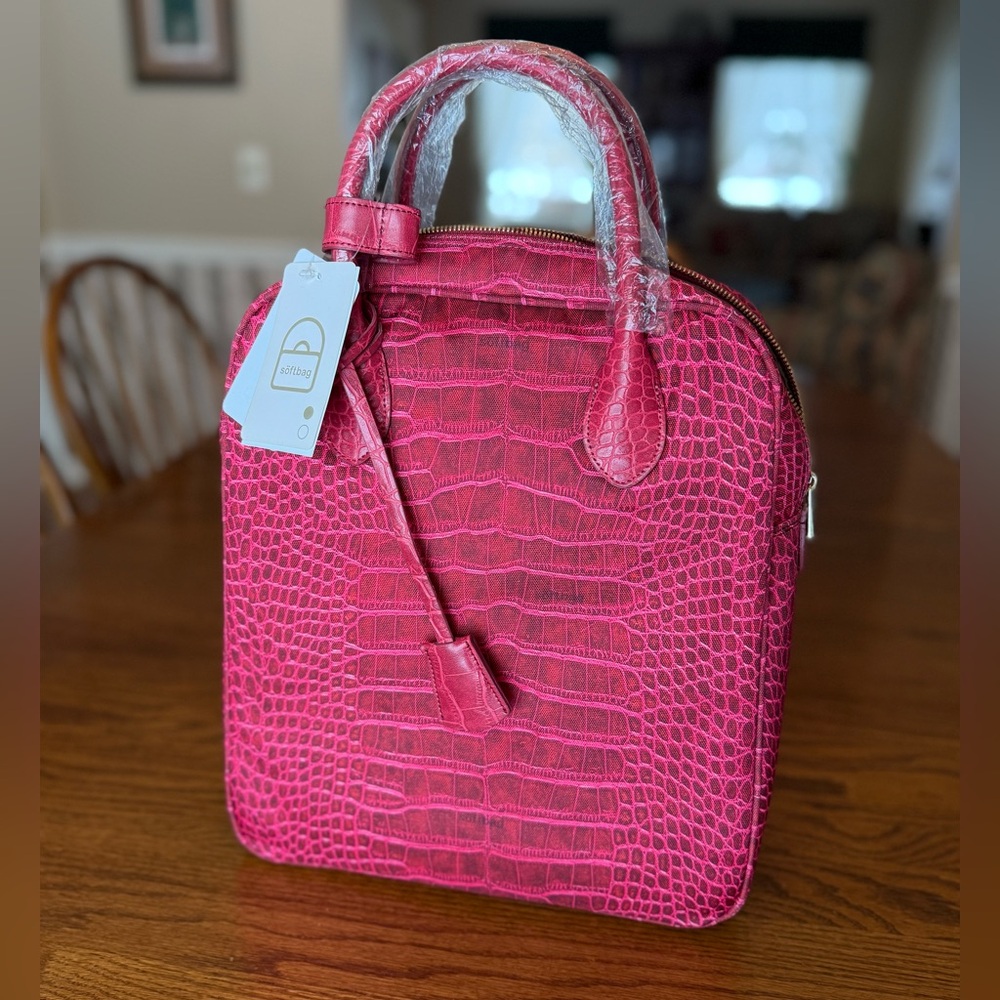 NWT Söftbag Faux Snakeskin Crocodile Fuschia Hot Pink HandBag Purse Backpack